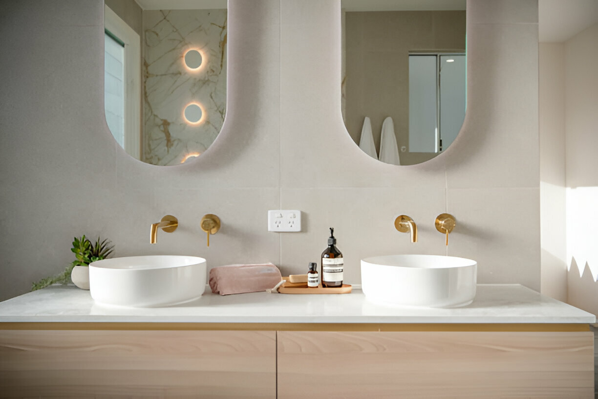 double vanity mirror-Reeves Remodel