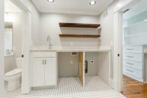 Open Shelving Looks Like in a Bathroom